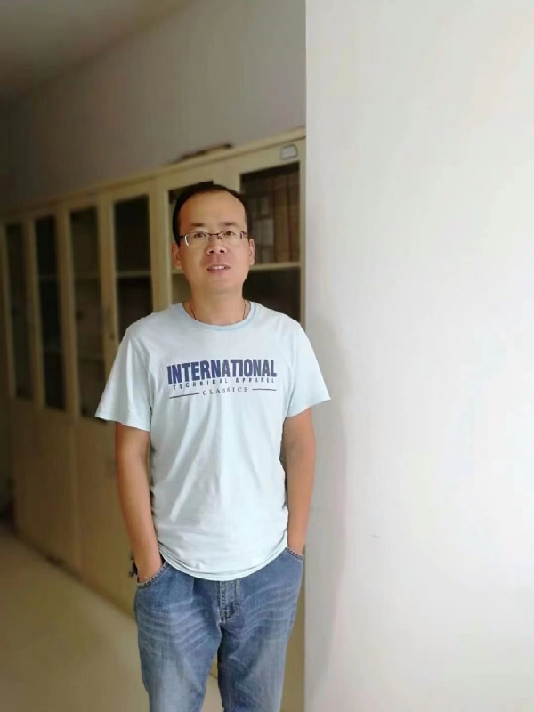 黄土麦田的第二张照片--西安蓝颜知己交友网